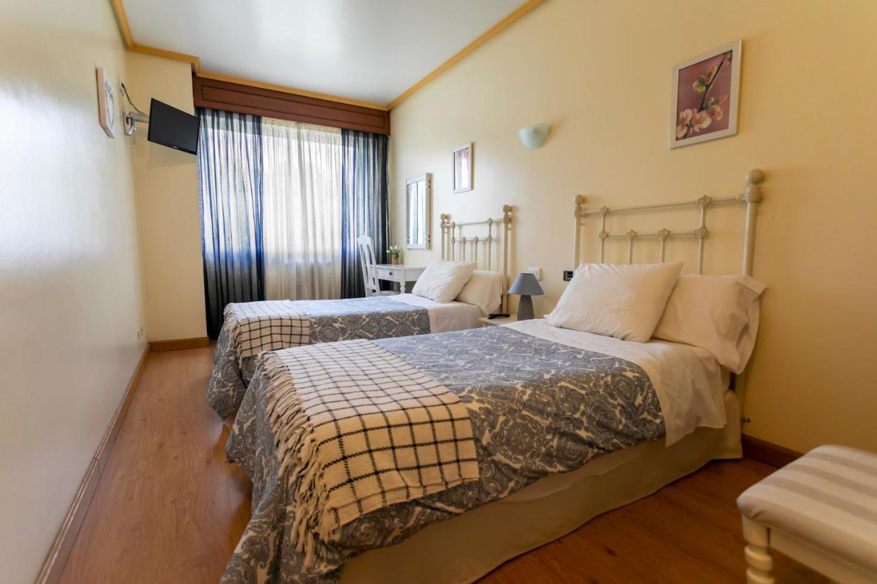Hotel America Феррол Экстерьер фото