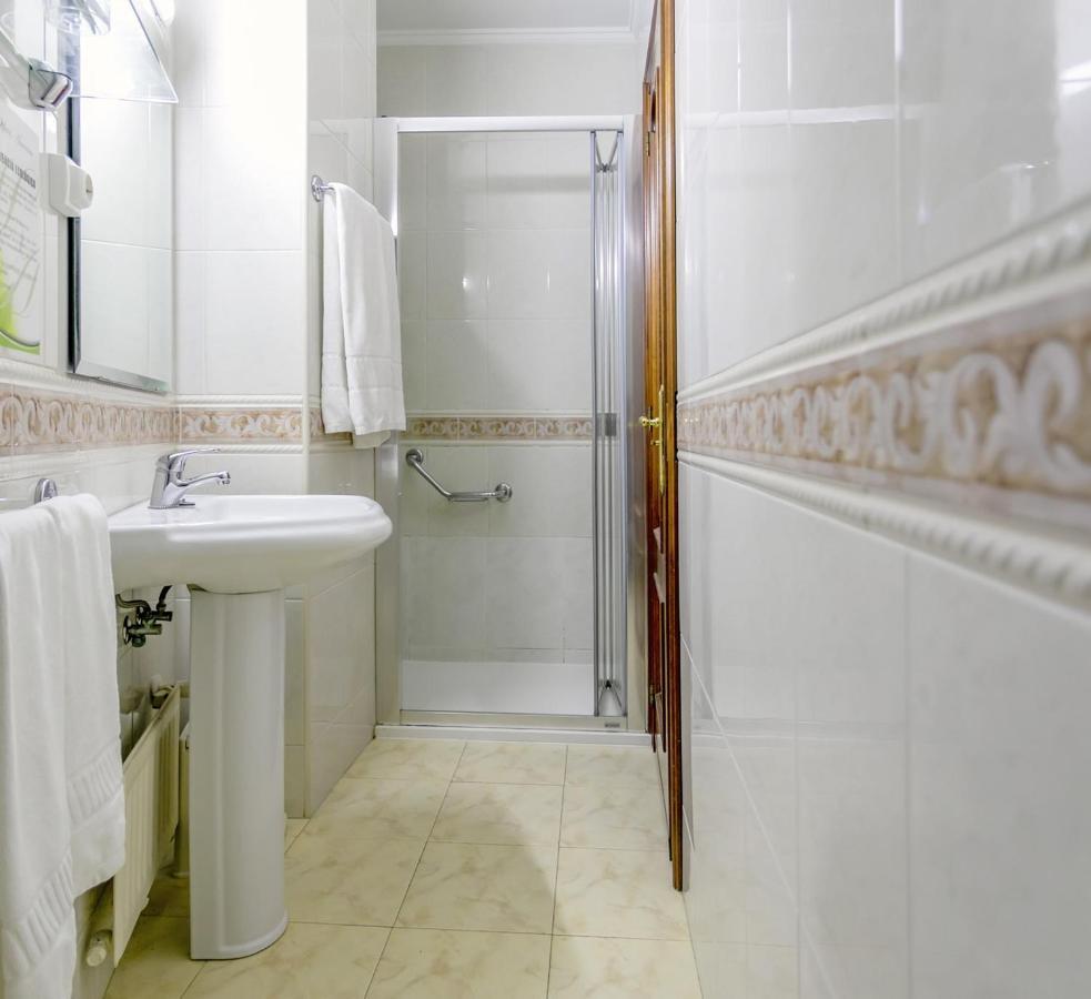 Hotel America Феррол Экстерьер фото