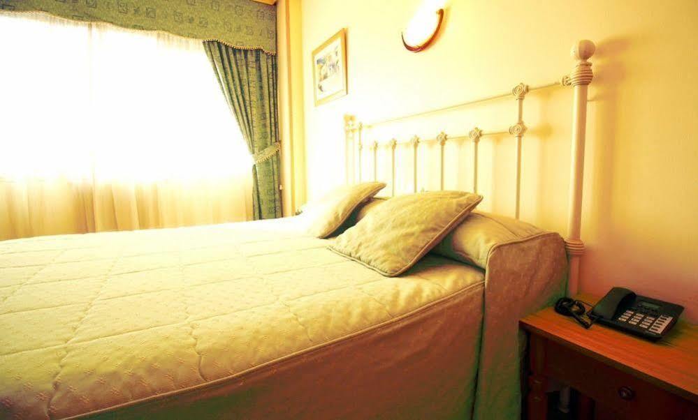 Hotel America Феррол Экстерьер фото