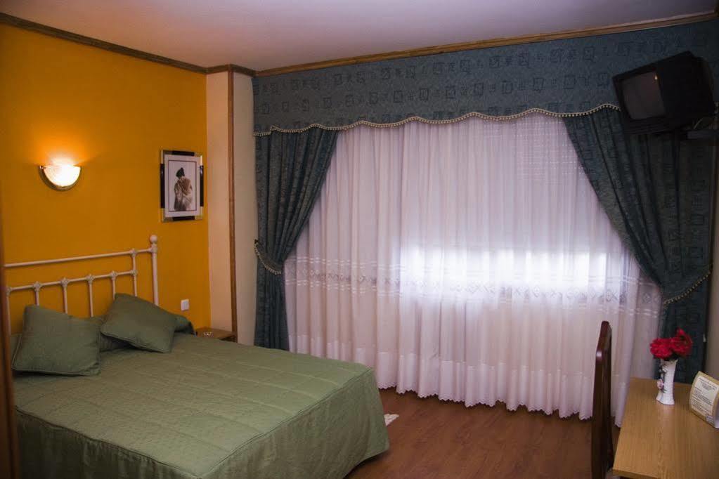 Hotel America Феррол Экстерьер фото